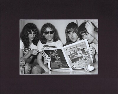 8X10'' Matted Print Photo Picture New Wave Punk Band: The Ramones, 1977