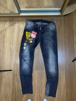 Dsquared 2 distressed denim jeans