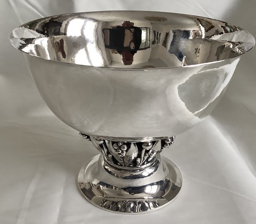 Georg Jensen Denmark Sterling Silver Bowl #197A. (1945-1977