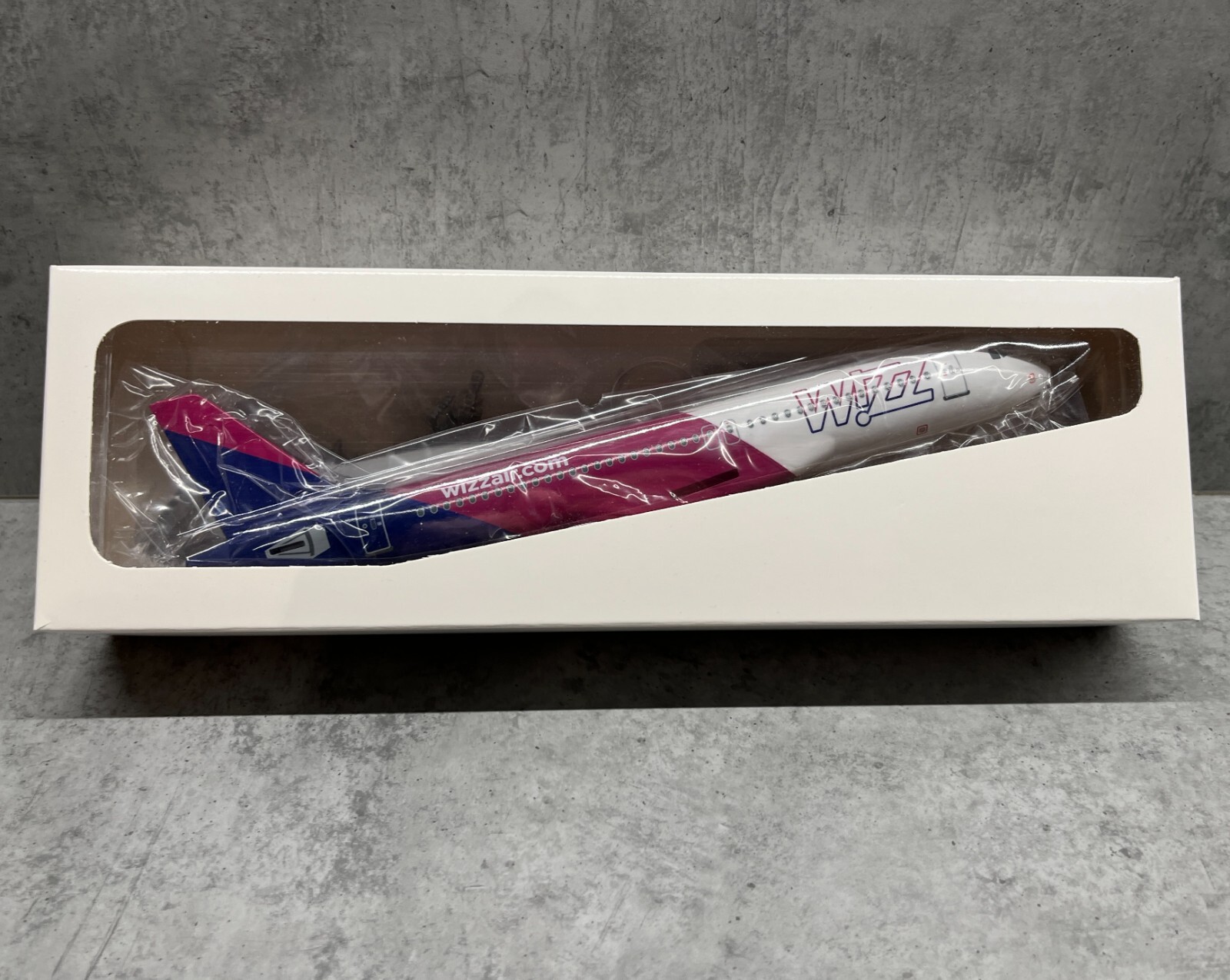 Wizz Air 1/200航空機モデル Wizz Air A321 Airplane Model 1:200 – Model Airplane丨FlyFreely
