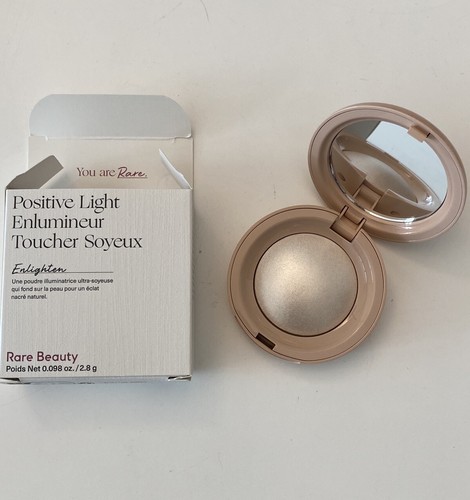 Enlighten RARE Beauty SELENA GOMEZ SILKY TOUCH Highlighter