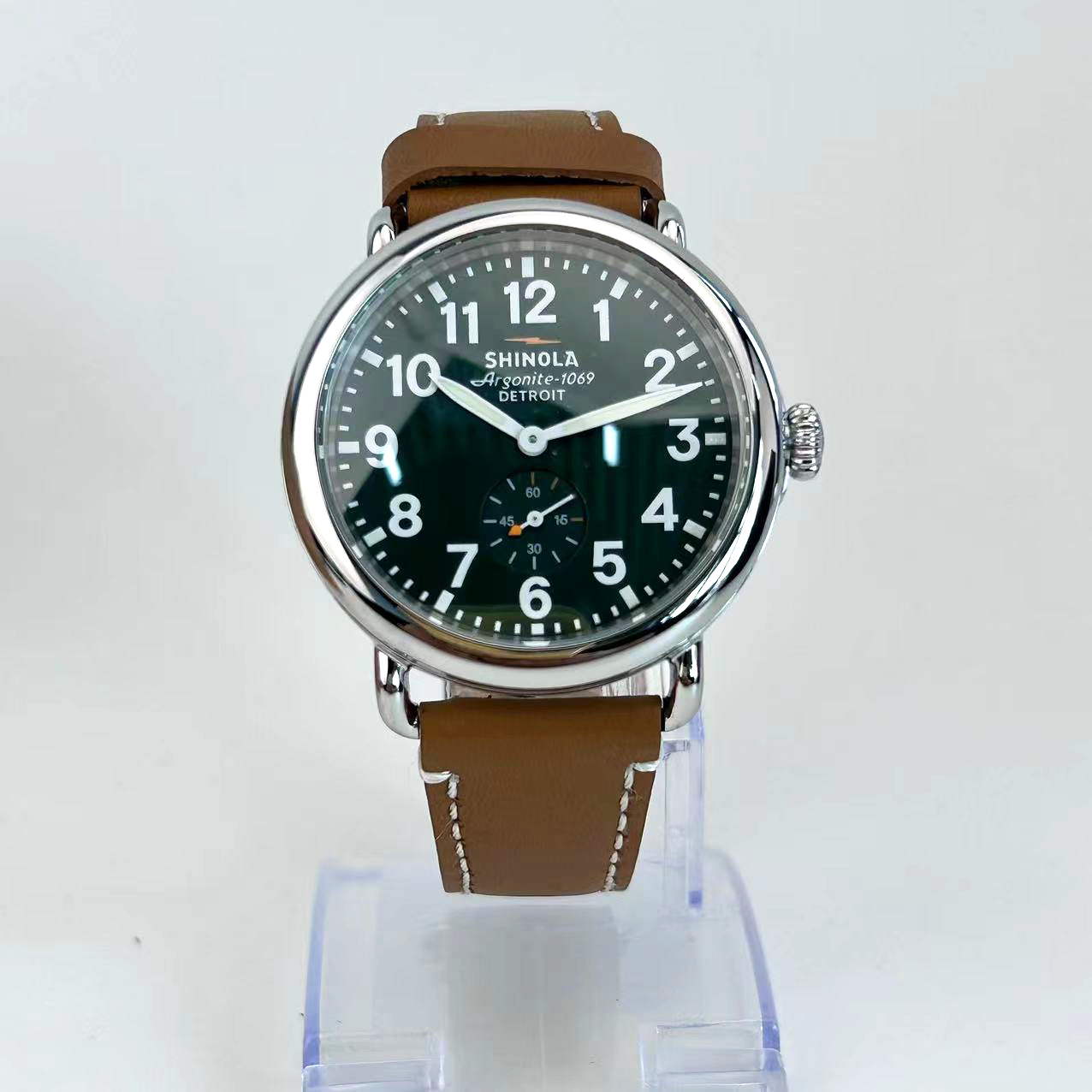 Pre-owned Shinola The Runwell 41mm Green Dial Maple Tan Leather Mens Quartz Watch Classic
