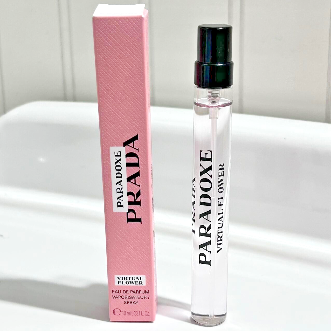 限定チャームPRADA PARADOXE VIRTUAL FLOWER 30ml Paradoxe Virtual Flower Eau de Parfum with Musk & Jasmine