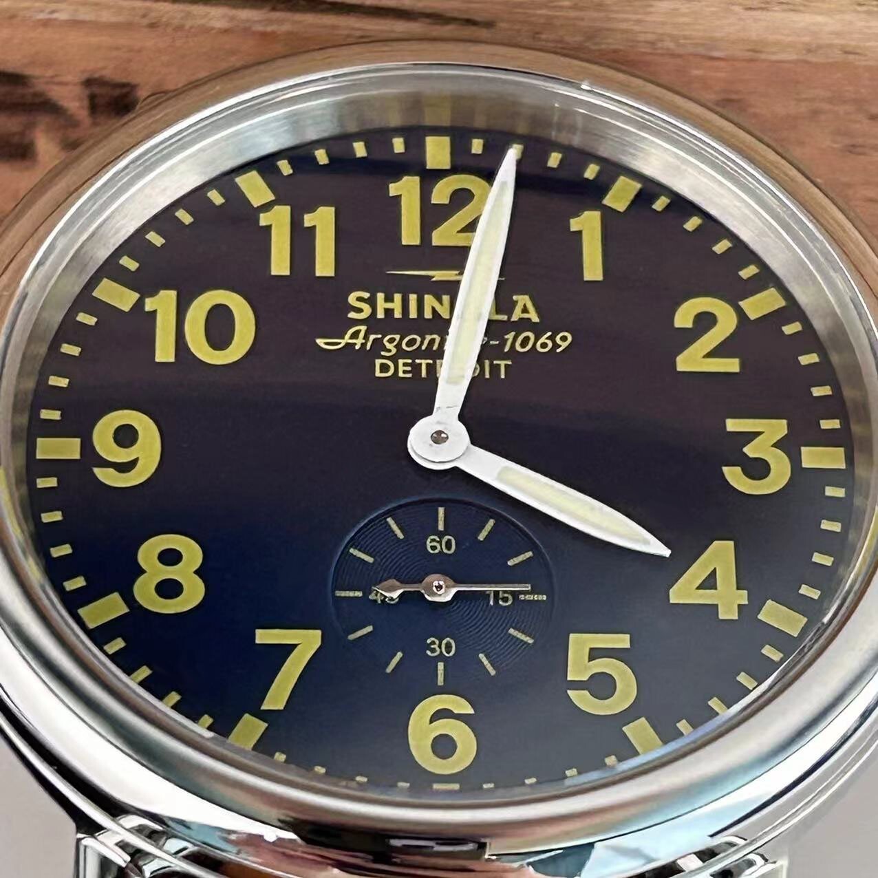 Pre-owned Shinola The Runwell Argonite 1069 Blue Dial Chronograph Quartz Men's Watch 41mm