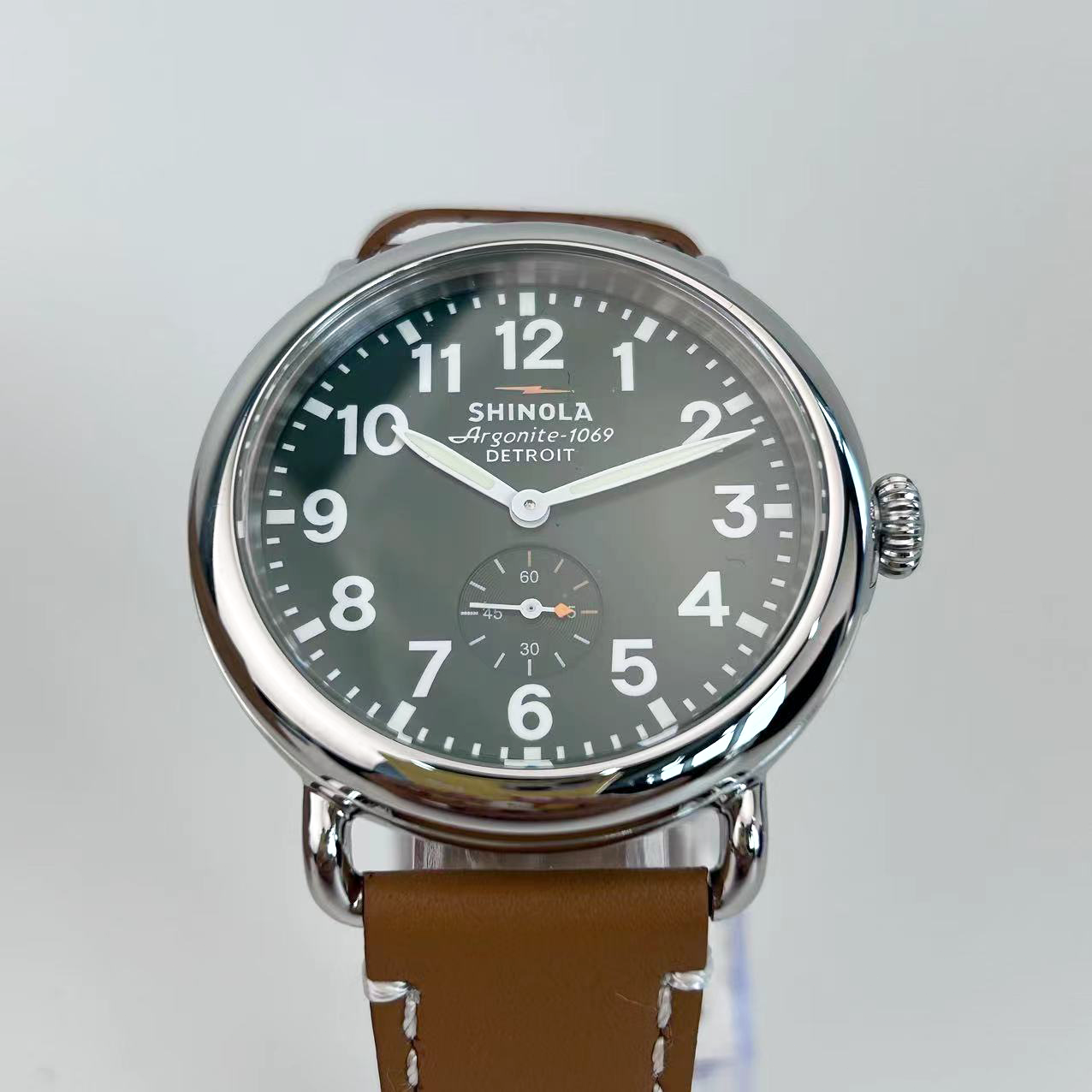 Pre-owned Shinola The Runwell 41mm Green Dial Maple Tan Leather Mens Quartz Watch Classic
