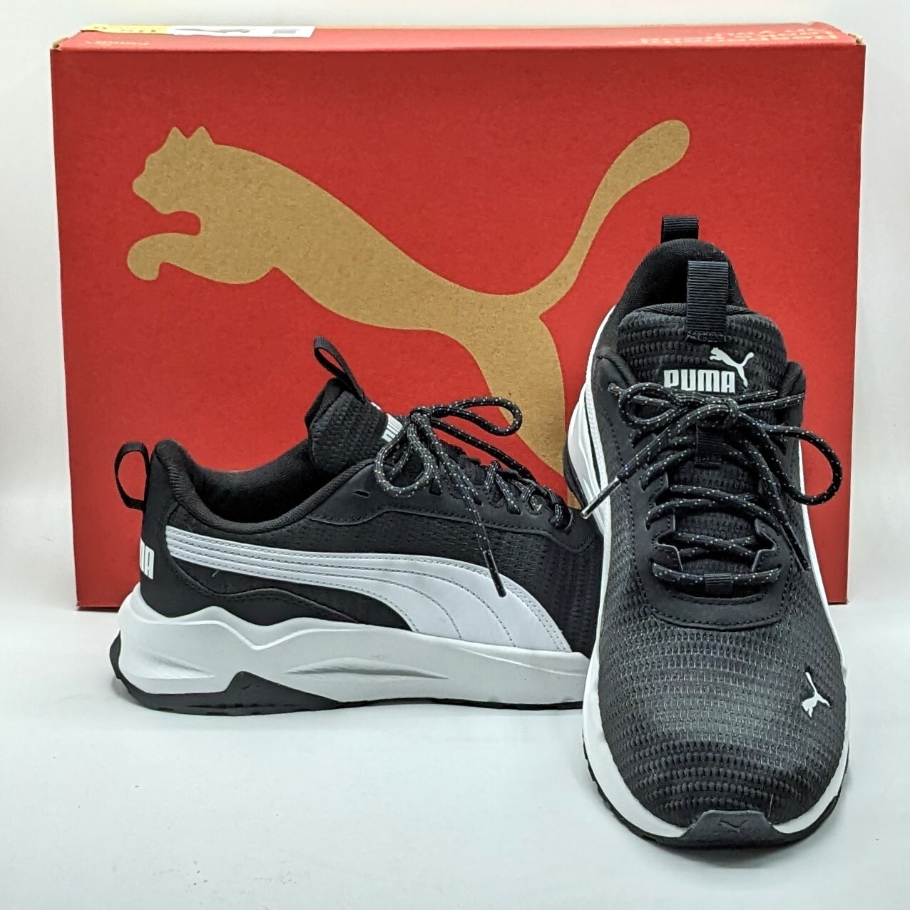 ちょろPUMA上下セット黒金 プーマ ジャージ 上下セット 黒✖︎金 サイズ上L 下M - メルカリ