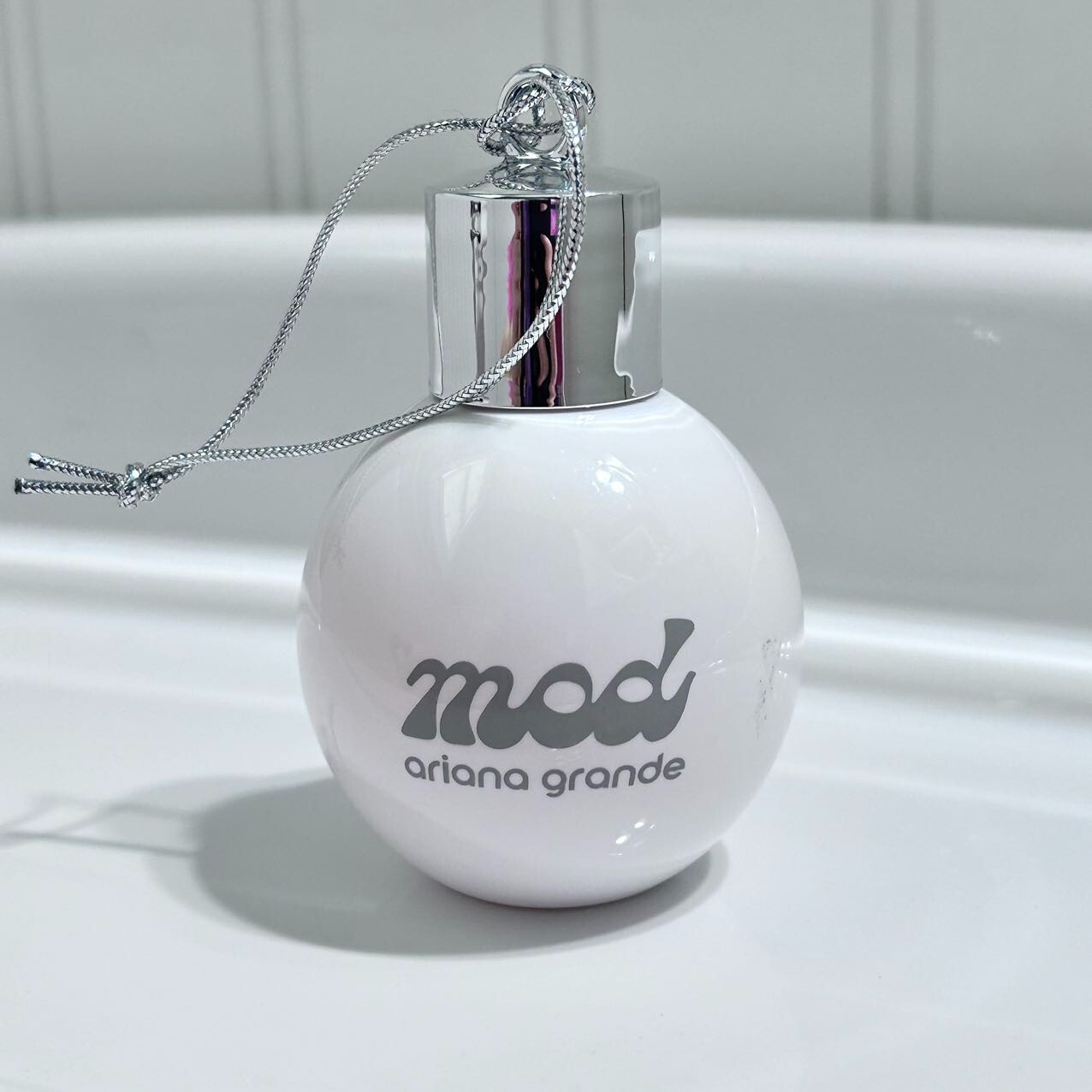 Mod Vanilla Ariana Grande 香水100ml Mod Vanilla by Ariana Grande for Women 3.4 oz Eau de Parfum