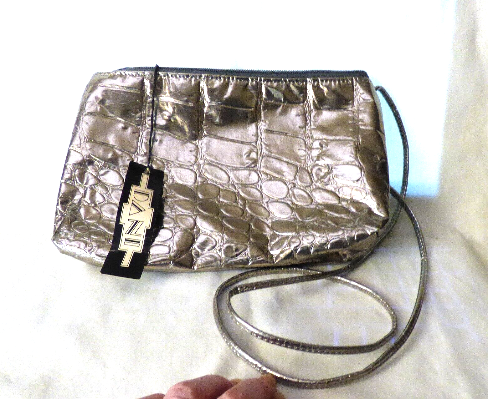 ★MCLANEE★ Dani cross bag danie Vintage 1970s DANI NY Silver Cross Body Shoulder Bag