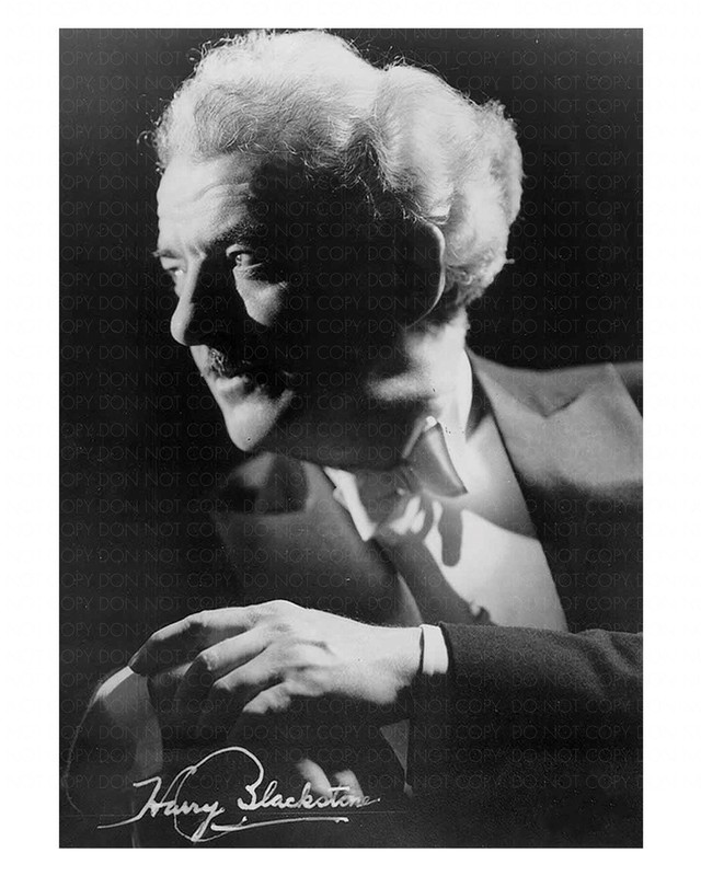 HARRY BLACKSTONE DRAMATIC B&W 8X10 PHOTOGRAPH / Archival Magician Photo Reprint