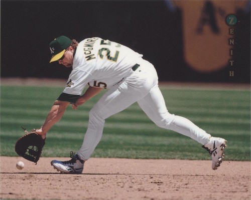 1997 Pinnacle Zenith - Mark McGwire #11