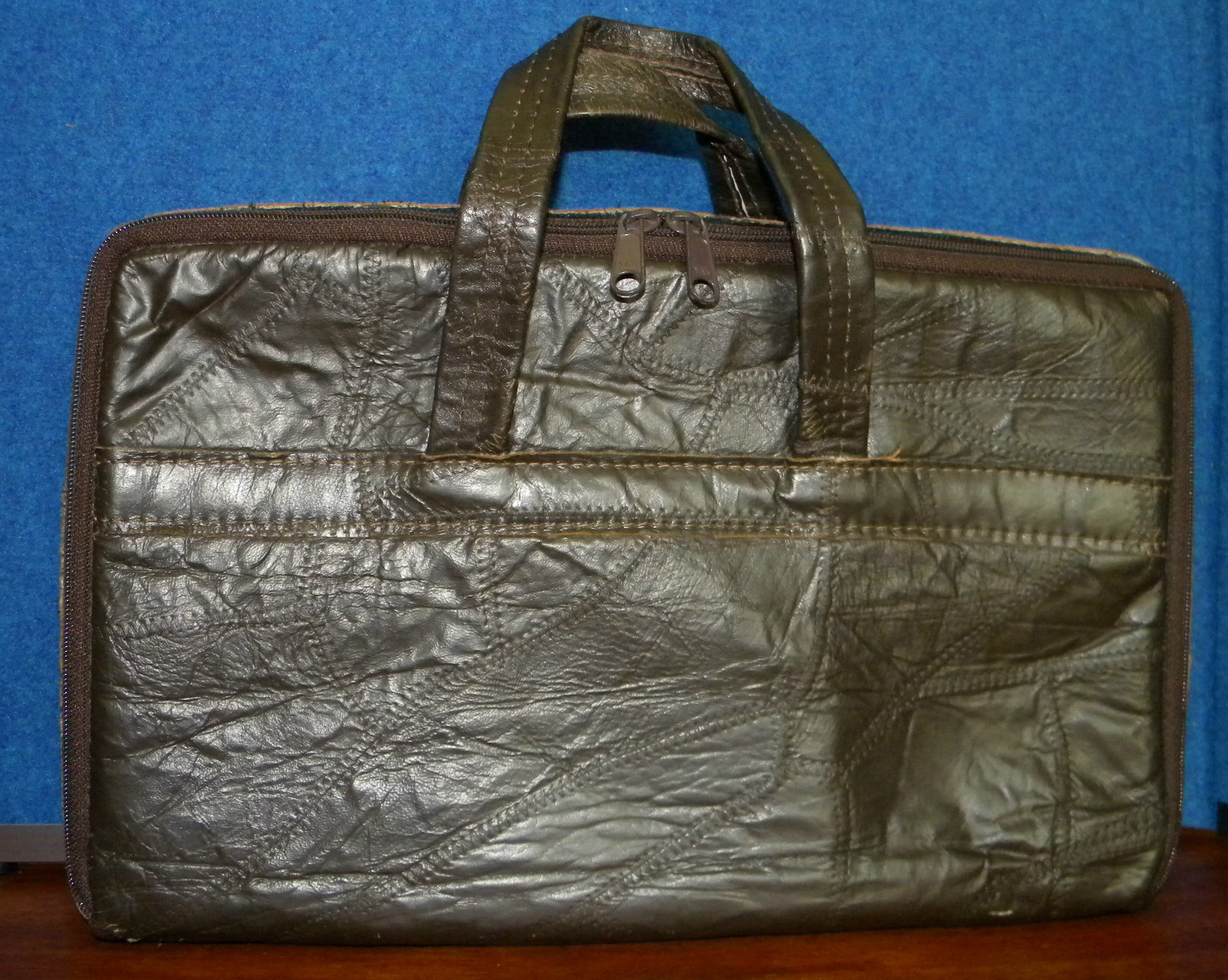 Vintage Patchwork Leather Zipper Closure Music 30 Cassette Tapes Carry Case WOW!