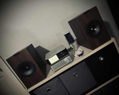 KEF Q150 Walnut pair Bookshelf Speakers | eBay