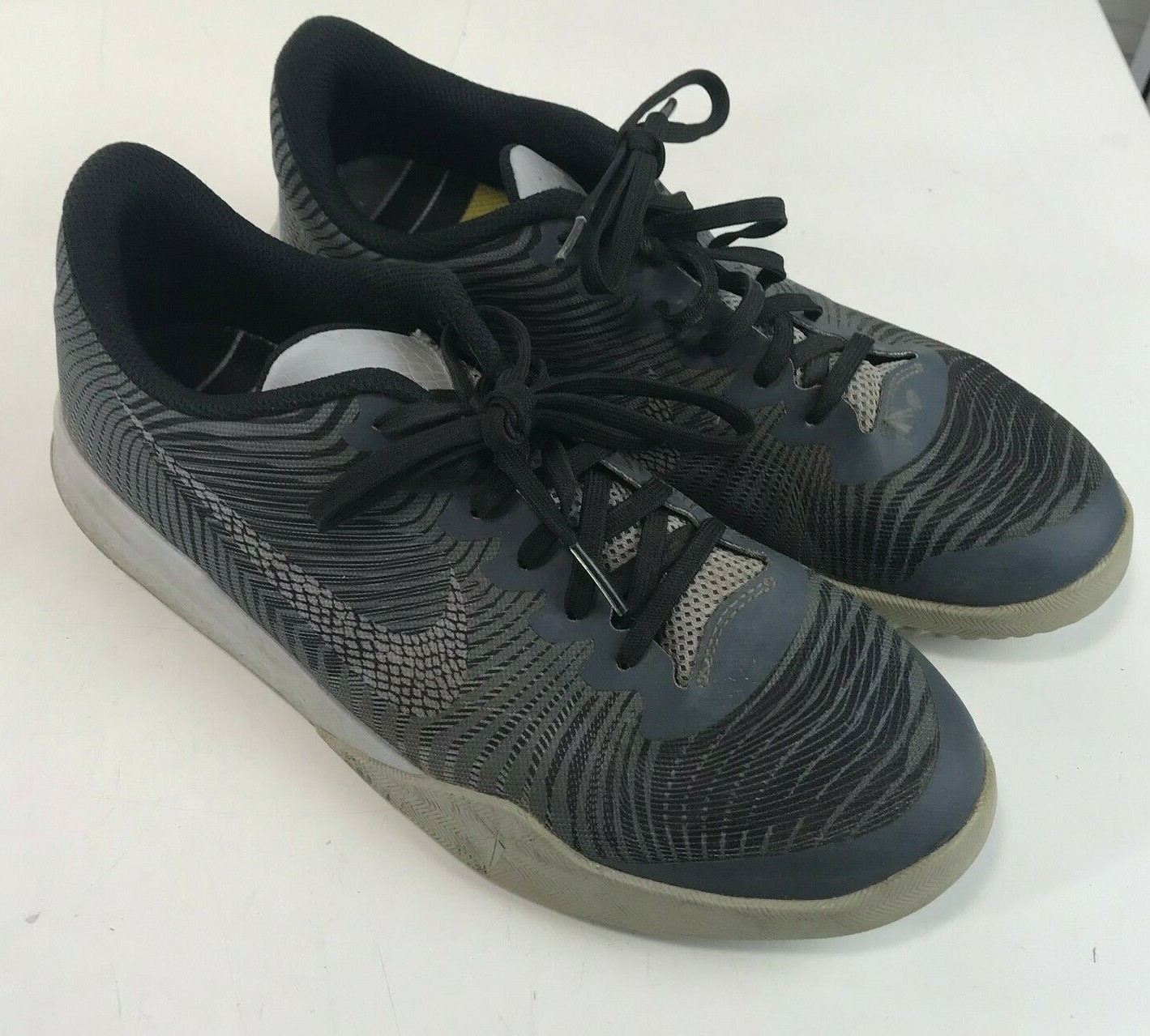 NIKE Kobe KB Mentality 2 Basketball Shoes GS jBlack Cool
