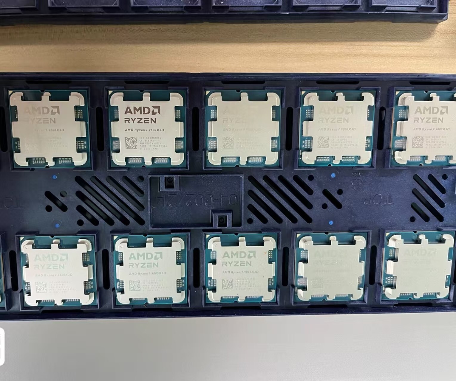 (未使用) AMD Ryzen 5 9600X BOX Socket AM5 AMD Ryzen 5 9600X R5 9600X 3.9GHz 6-Cores 12-Threads AM5 CPU