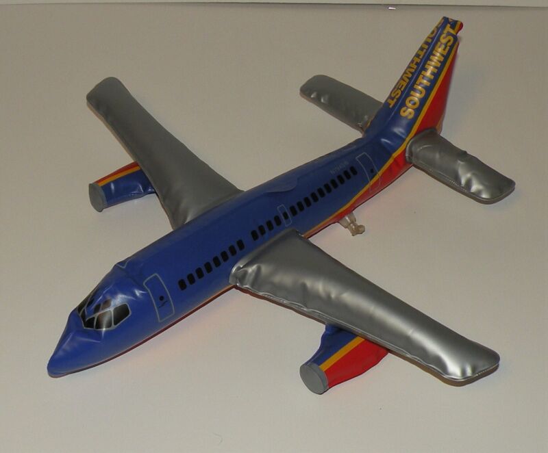 SOUTHWEST AIRLINES Boeing 737 Inflatable PROMO Giveaway NEW SEALED