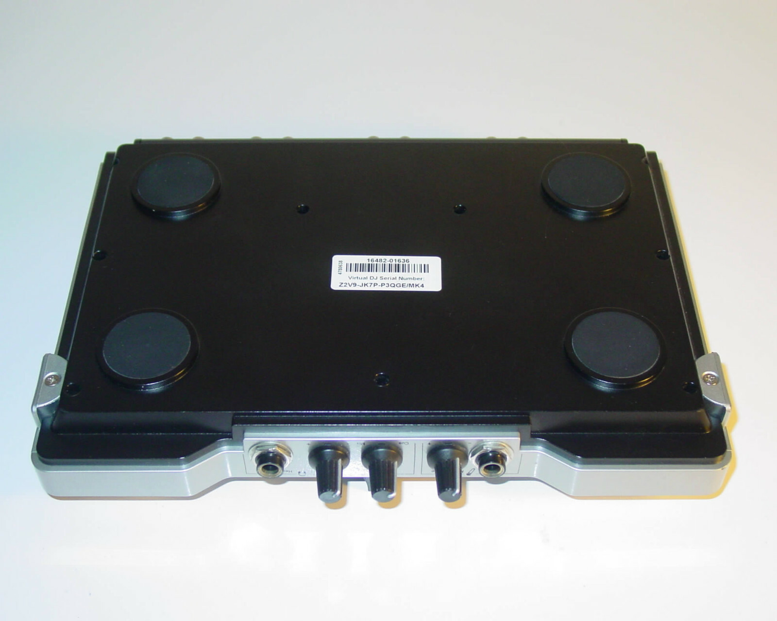 HERCULES PORTABLE DEEJAY CONSOLE MK4 / USB DJ Console Controller