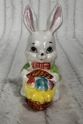 Vintage Lefton Ceramic White Easter Bunny Figurine w Basket