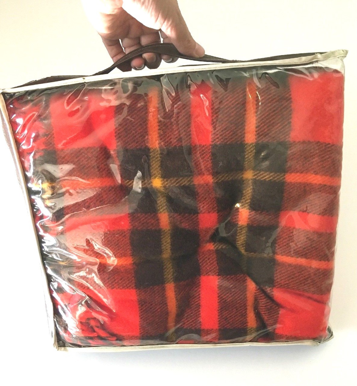 Vtg Faribo Wool Stadium Throw Blanket Poncho Red Tartan Plaid Warm Center Zipper