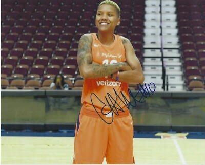 WNBA Edwards, Smith & Williams サイン入り写真 WNBA Edwards, Smith & Williams サイン入り写真（Where every