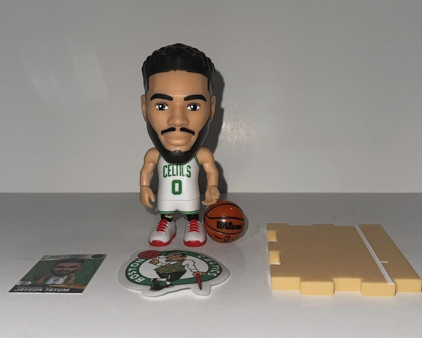 NBA BALLERS バスケットボール 5個セット　テイタム Amazon.co.jp: ZURU 5 サプライズ NBA ボーラーズシリーズ1