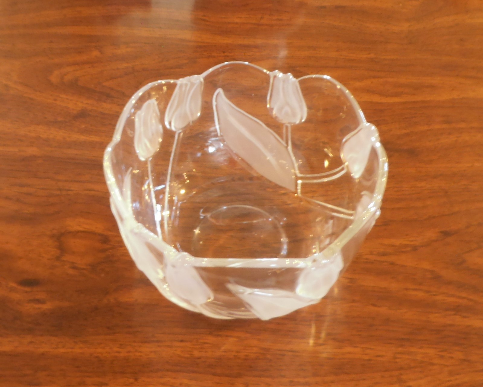 Tulip Bowl - Clear and Frosted - 8