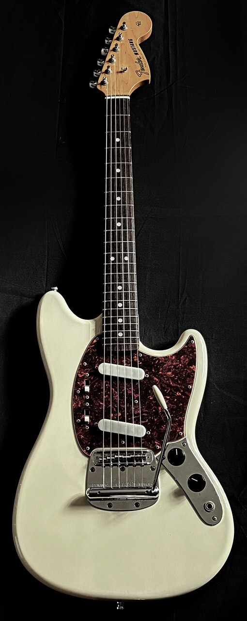 Fender Japan MG65 Mustang White Crafted in Japan 2006-2008