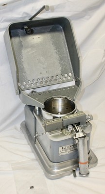 Waco Jackpot Grand Quarter Slot Machine On Contempory Stand