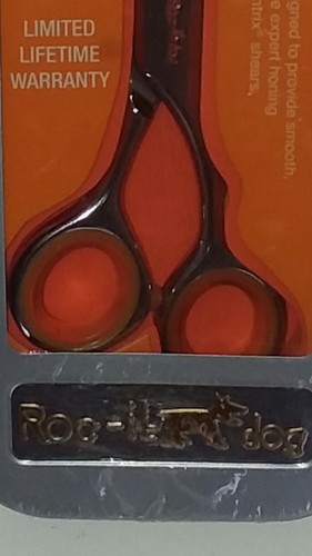 HAND  CRAFTED MOLDS SHARPENING POLISHING N HONNING THE BLADE To GET PRECISE..