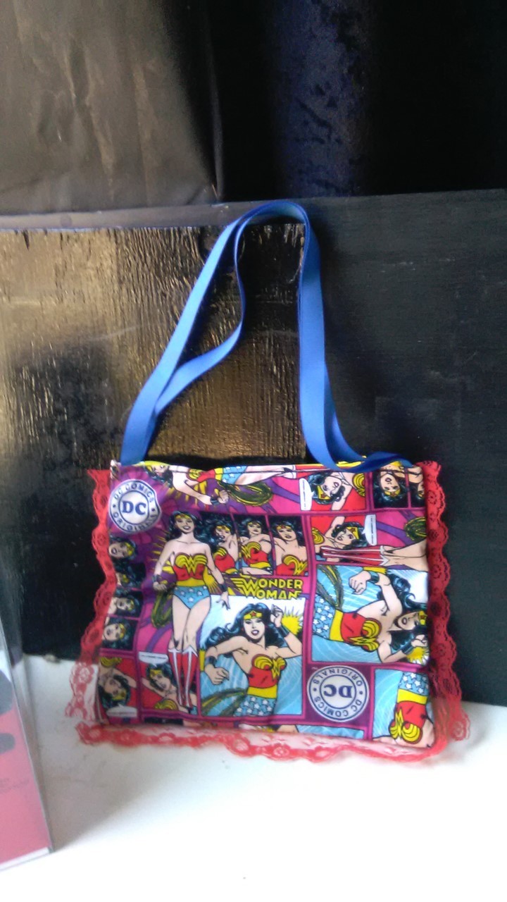 Ladies veiled Fascinator Topper -matching Clutch -Bridal -cosplay -Wonder Women