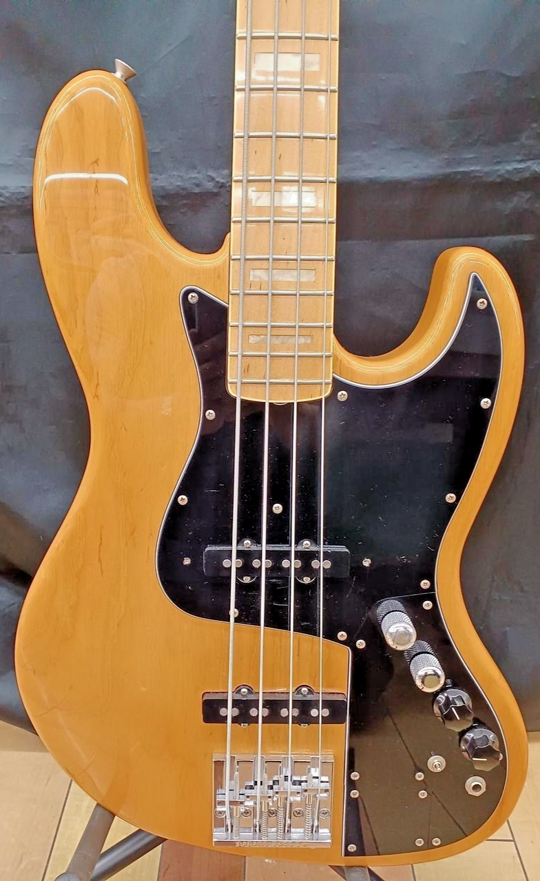 Fender Jazz Bass メキシコ製 Amazon.co.jp: Fender フェンダー メキシコ製エレキベース Gold