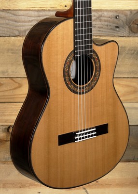 Alvarez Yairi Masterworks CYM75CE Classical Acoustic/Electric Guitar Natural w/ 