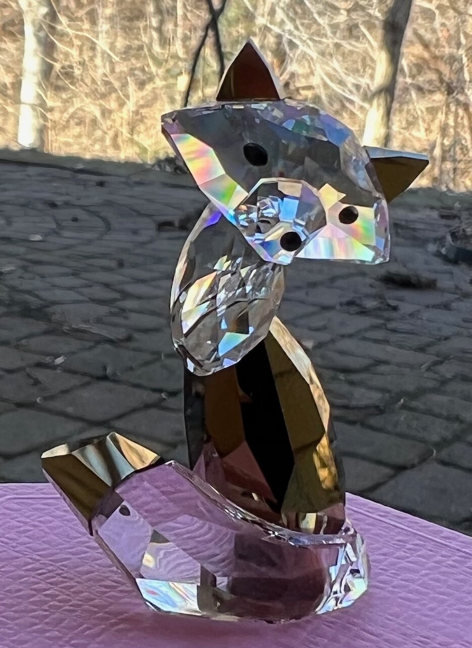 SWAROVSKI Crystal Christmas Holiday Magic Fox figurine (#5644113) New in Box SWAROVSKI Crystal Christmas Holiday Magic Fox figurine (#5644113) New in Box