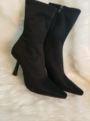 Black  Ankle High Nylon Women's Boots With 3in Hill Size 9.5.