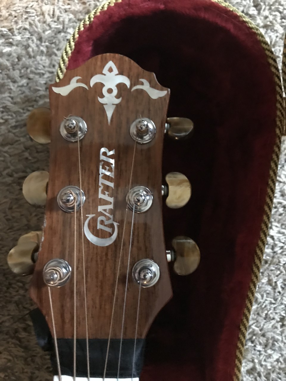 MINT CRAFTER D8 SOLID TOP 6 STRINGS ACOUSTIC GUITAR MADE IN KOREA