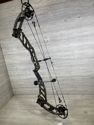 PSE Fortis 33 EC2 29'' 70lb RH Mossy Oak Bottomland