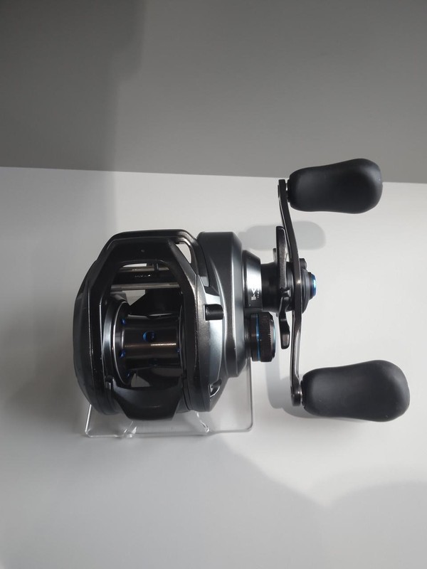 １９SLX 70XG SHIMANO 19 SLX MGL 70HG Right Handed Baitcasting Reel no Box