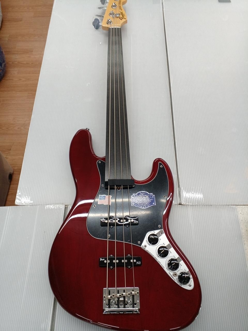 ベース Fender American Deluxe JazzBass N3 Fender USA American Deluxeシリーズ ジャズベースAmerican