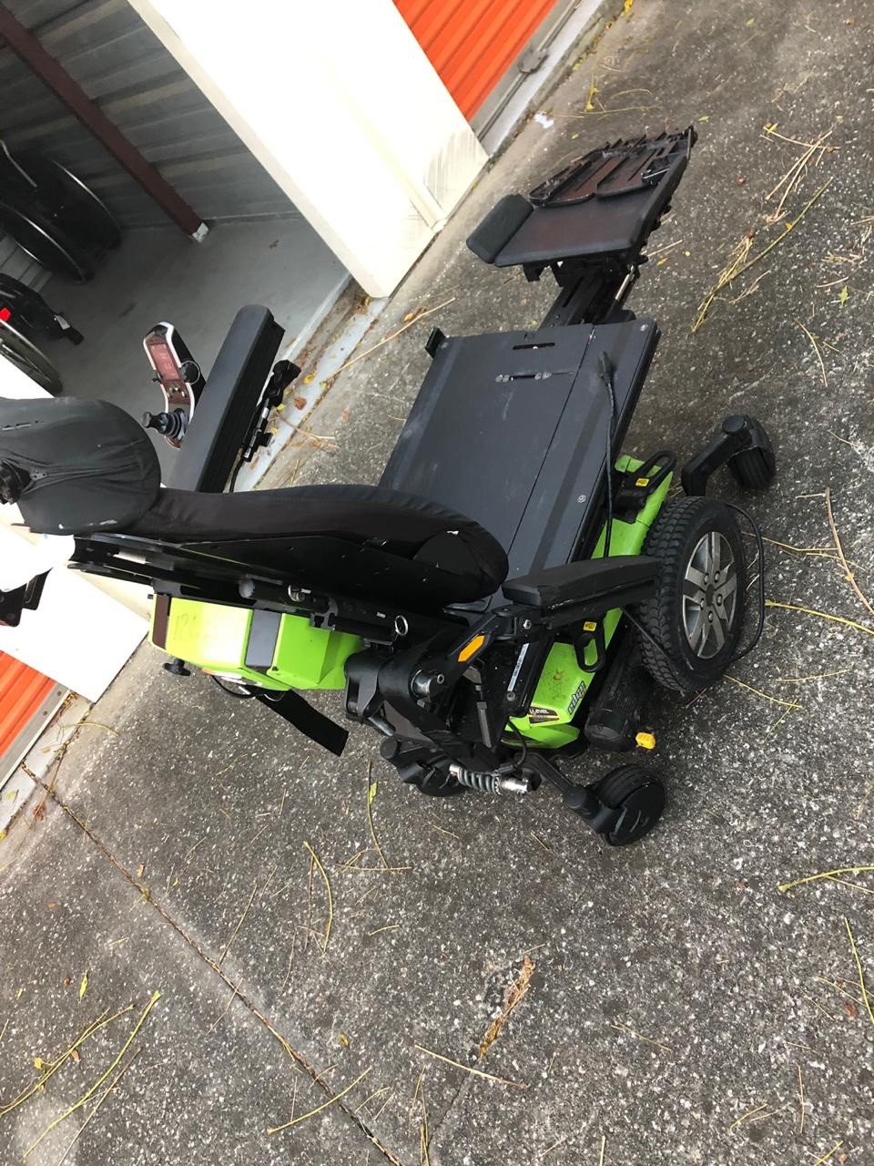 Quantum Edge Electric Wheelchair