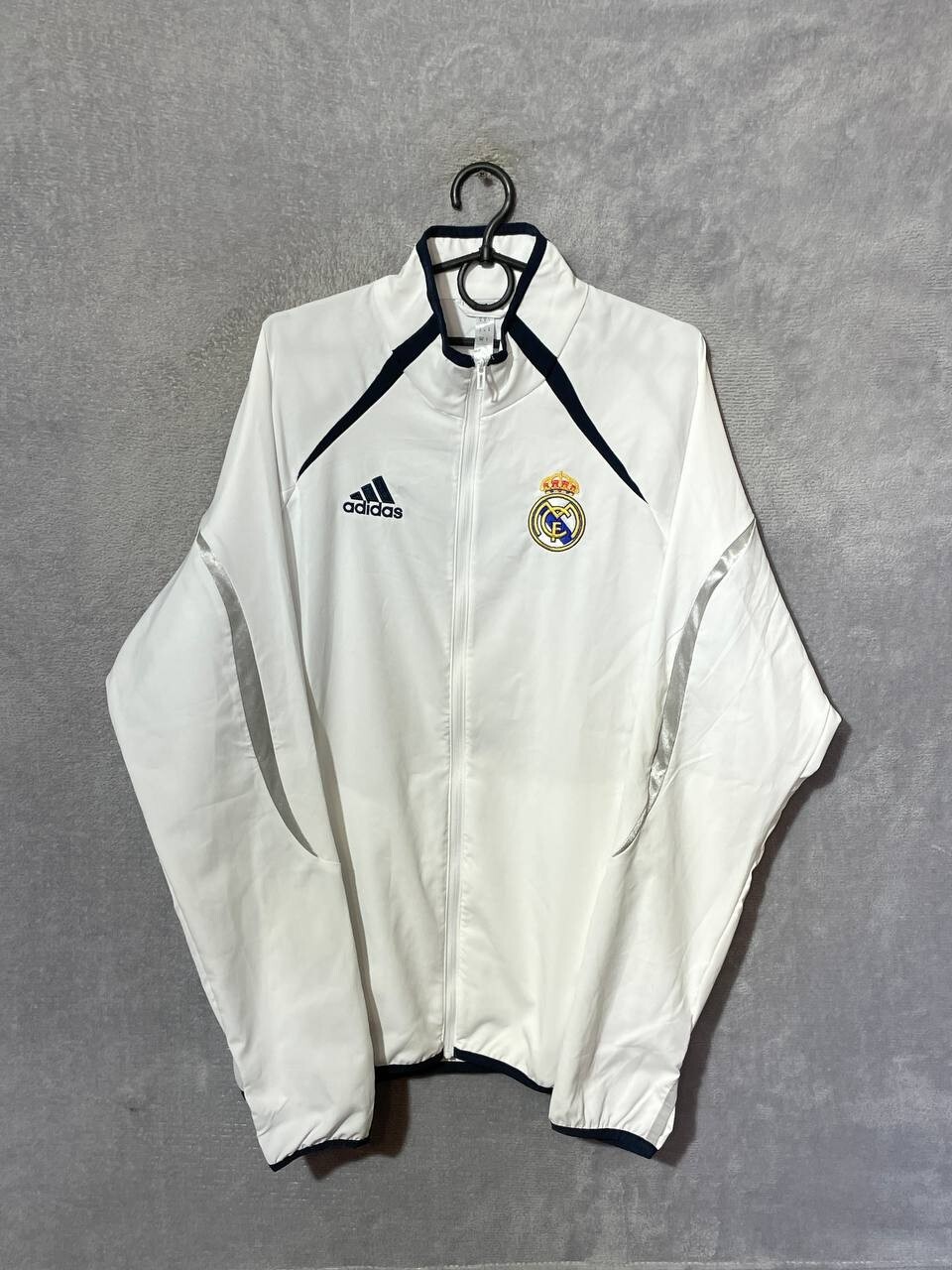 Real Madrid ICON Retro Jacket With Zipped 2006 x 2021 Adidas Real Madrid ICON Retro Jacket With Zipped 2006 x 2021 Adidas