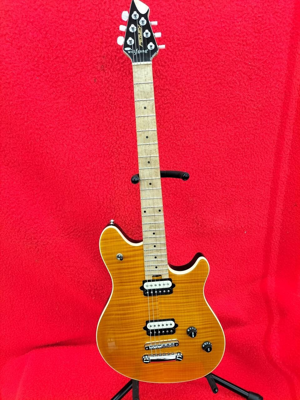 ギター PEAVEY EVH Wolfgang USA Peavey EVH Wolfgang Electric Guitar - What To Know & Where