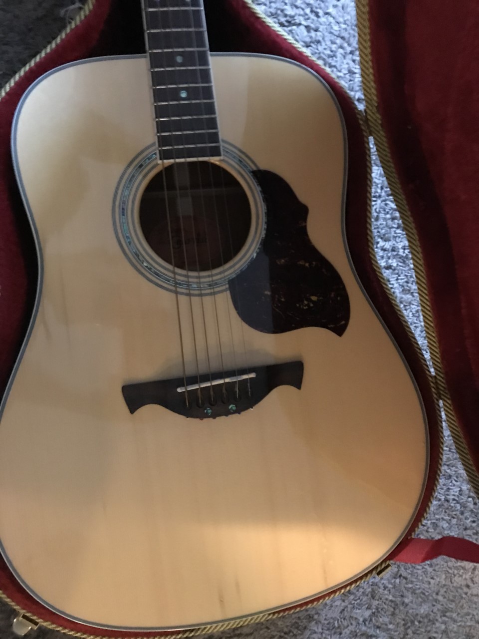 MINT CRAFTER D8 SOLID TOP 6 STRINGS ACOUSTIC GUITAR MADE IN KOREA