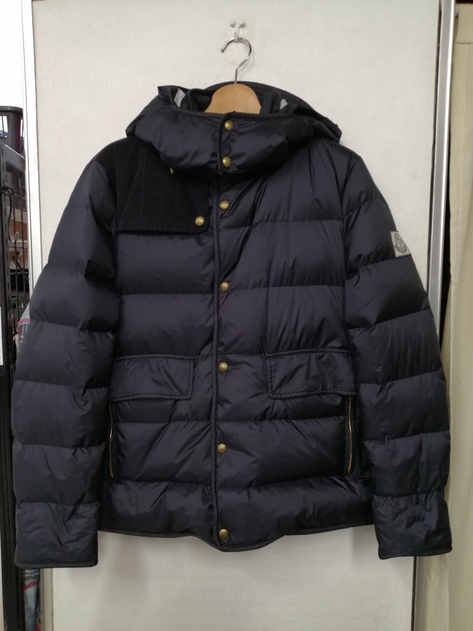 【美品】MONCLER GAMME BLEU Navy Jacket 0 Moncler Moncler Gamme Bleu Jacket Navy - MEN from Onu UK