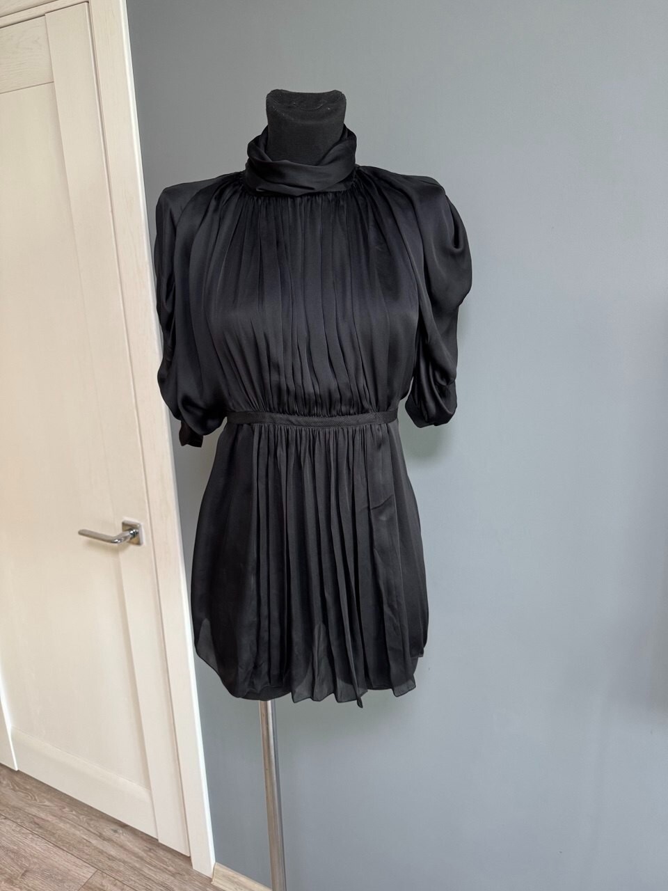 PRADA プラダ/Vintage cotton silk blouse 42 Prada Blouse Size 42 IT: Elegant Bow Detail