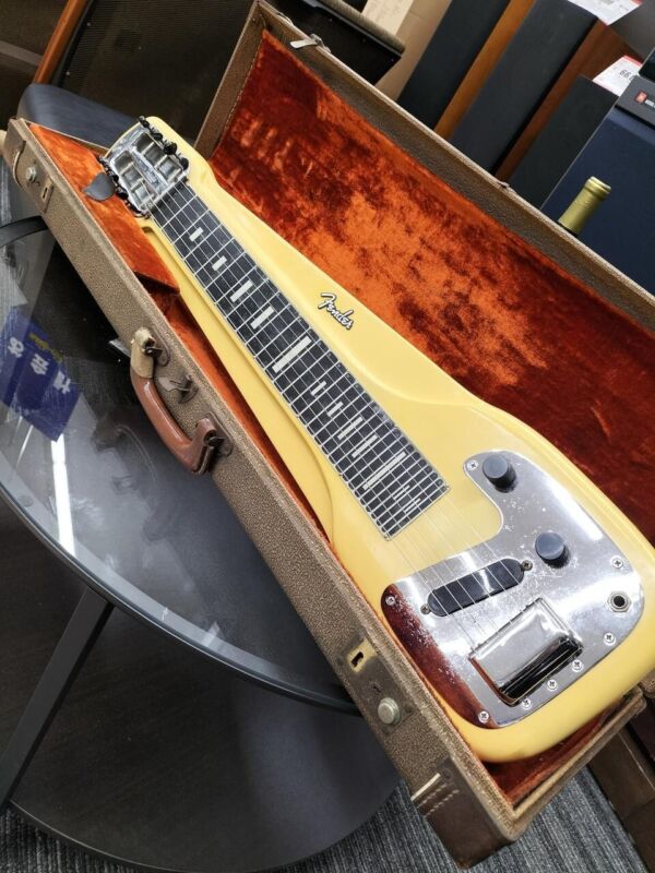 Fender Professional vintage steel guitar w/case from JAPAN