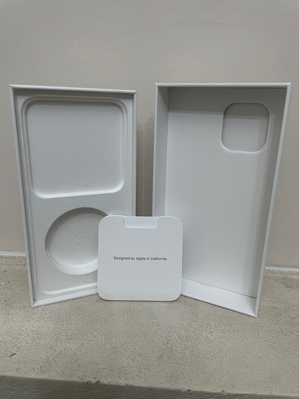 Genuine Apple iPhone 12 Pro MAX CPO UK White 128 GB Empty Genuine Apple iPhone 12 Pro MAX CPO UK White 128 GB Empty