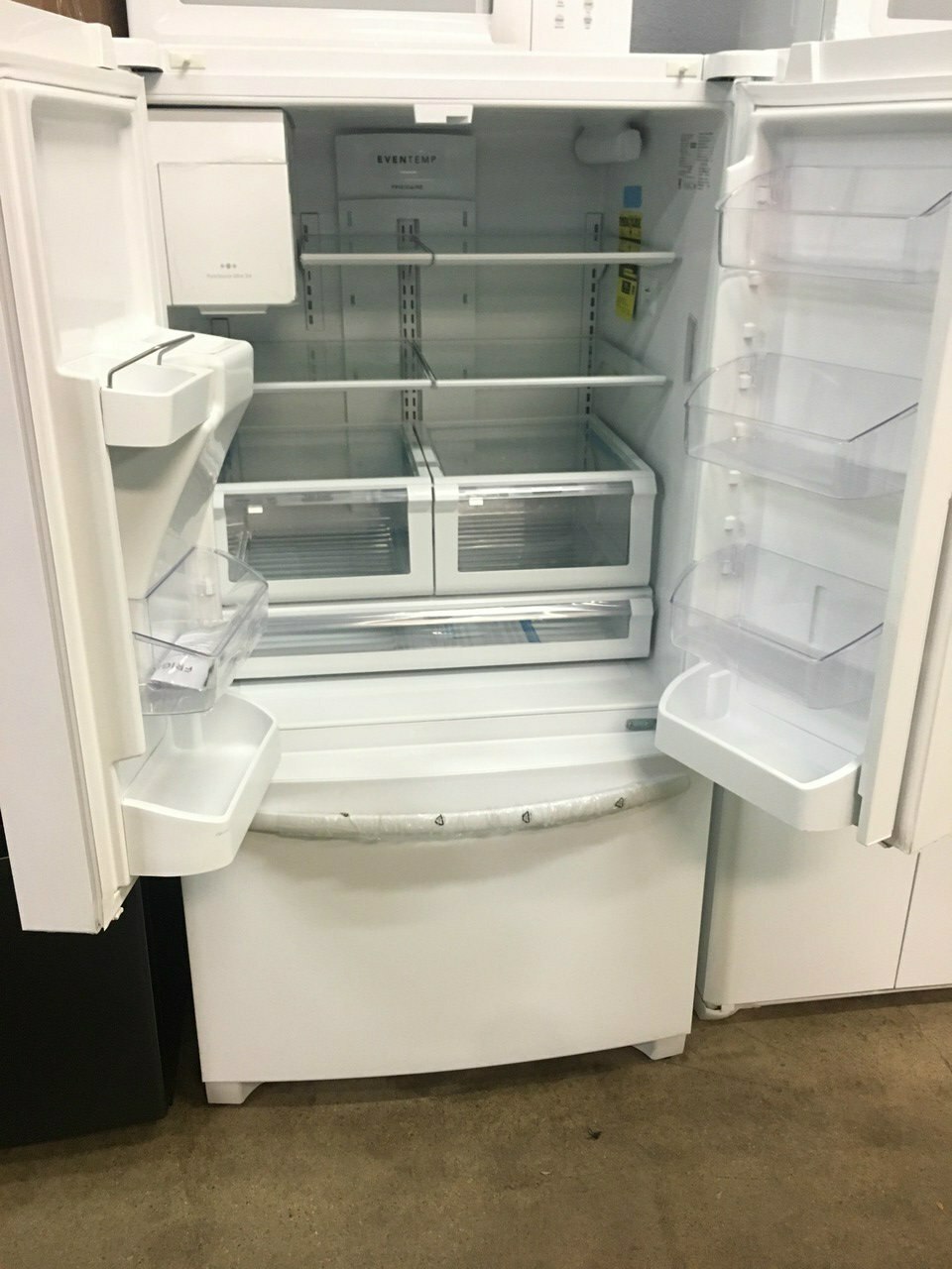 New Scratch & Dent Frigidaire 26.8 CF French-Door Smooth White FFHB2750TP