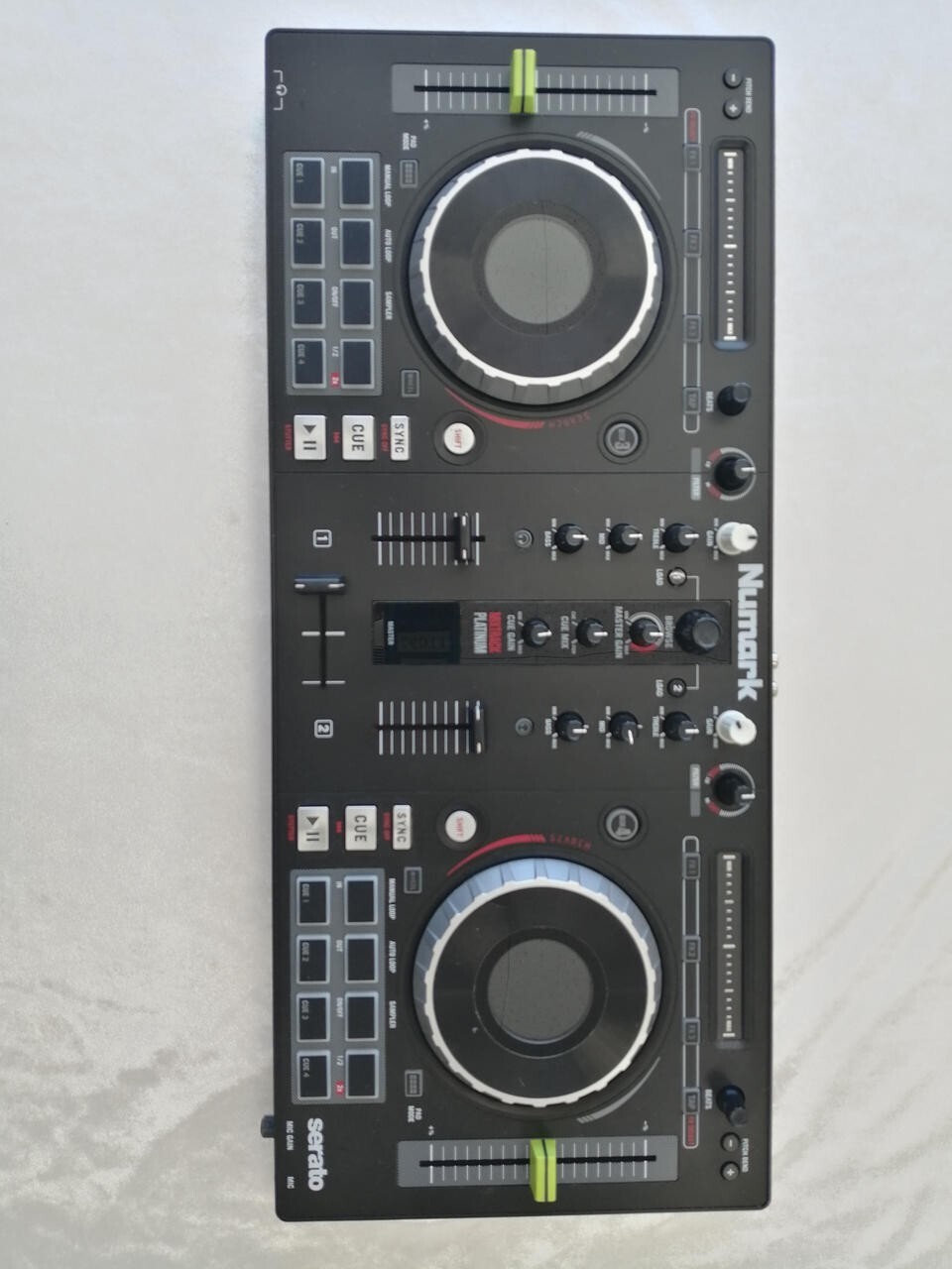 【美品】Numark MIXTRACK PLATINUM FX Mixtrack Platinum FX | Numark