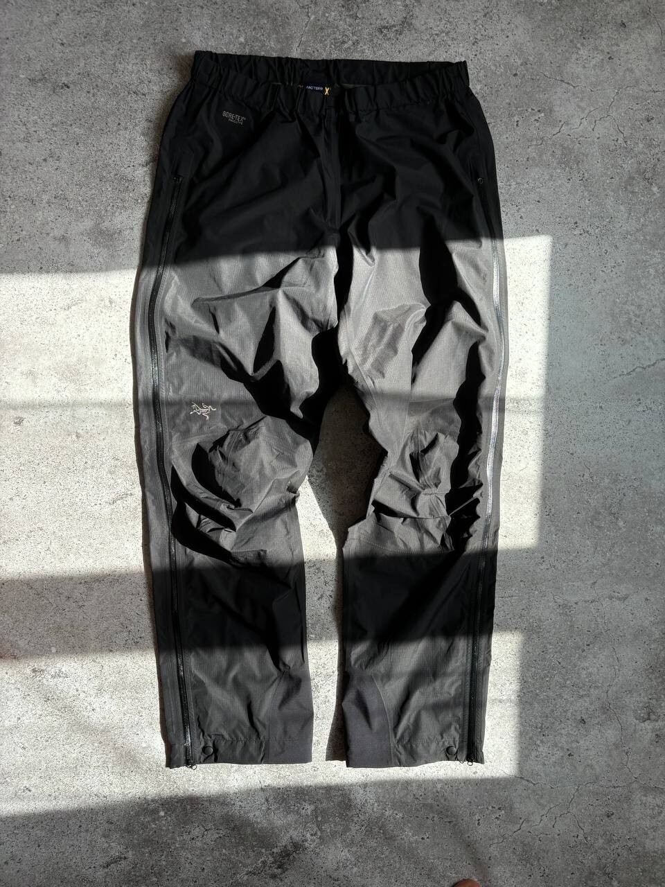 Arc'teryx FULL ZIP Vintage Gore-Tex Paclite -Shell Pants Man