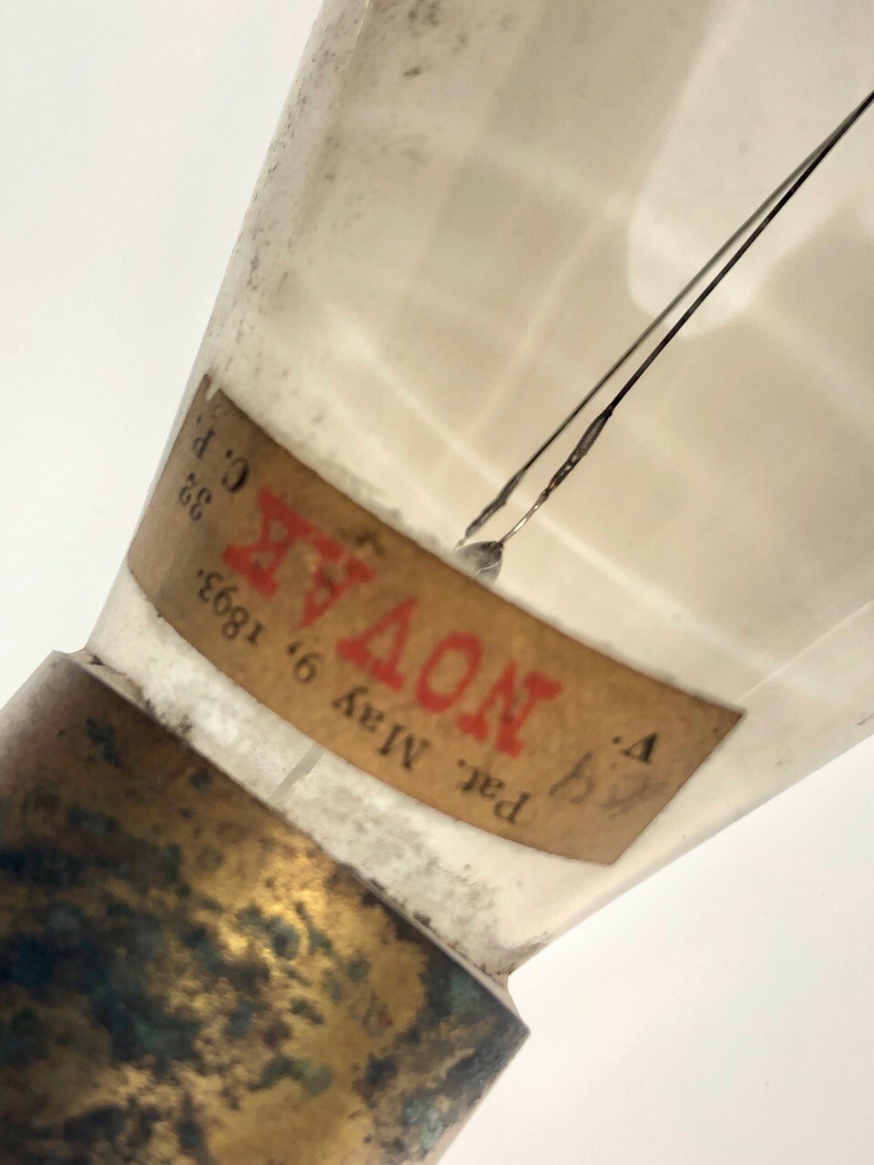 Rare 1893 Novak Light Bulb w/ Perkins-Mather base 32 C.P. intact filament/label