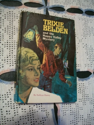 Trixie Belden #9 - The Happy Valley Mystery (Ugly Series)